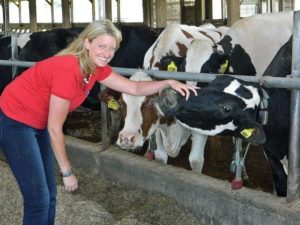 Kim Bremmer BS ’00 Vocal Champion for Agriculture