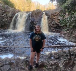 Caitlin Hanley heads to veterinary school