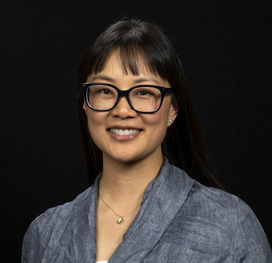 Jennifer Van Os receives Louise Hemstead Leadership Award